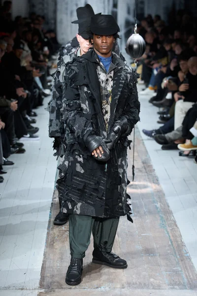 Look 40
